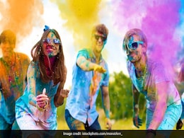 Holi 2023 Hairstyle: रंगों से डैमेज नहीं होंगे बाल और दिखेगा स्टाइलिश लुक, इस होली पर बनाएं ये ट्रेंडी हेयर स्टाइल Holi 2023 Hairstyle: रंगों से डैमेज नहीं होंगे बाल और दिखेगा स्टाइलिश लुक, इस होली पर बनाएं ये ट्रेंडी हेयर स्टाइल