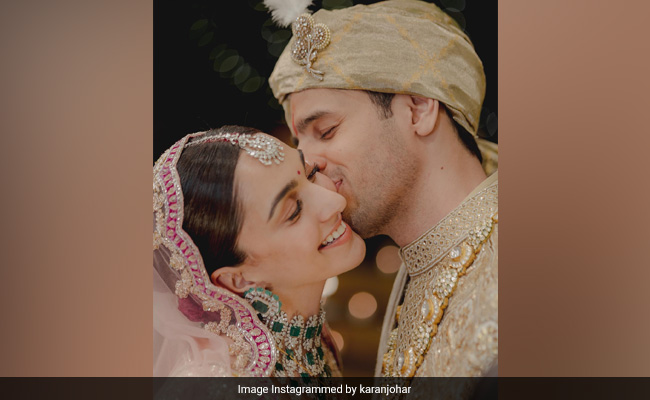 Karan Johar Was At Kiara Advani-Sidharth Malhotra's "<i>Mandap</i> Of <i>Mohabbat</i>." Read His Emotional Post