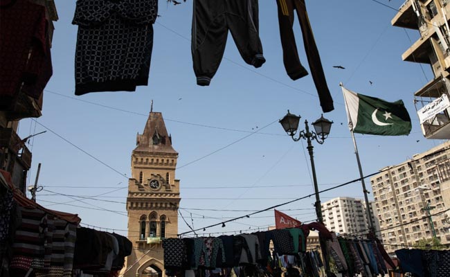 Crucial $1.1 Billion IMF Deal Eludes Pakistan For Now, Talks Continue
