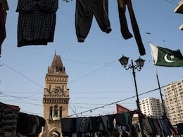 पाकिस्तान वित्त वर्ष 2024-25 में 23 अरब डॉलर उधार लेने  बना रहा योजना: रिपोर्ट पाकिस्तान वित्त वर्ष 2024-25 में 23 अरब डॉलर उधार लेने  बना रहा योजना: रिपोर्ट