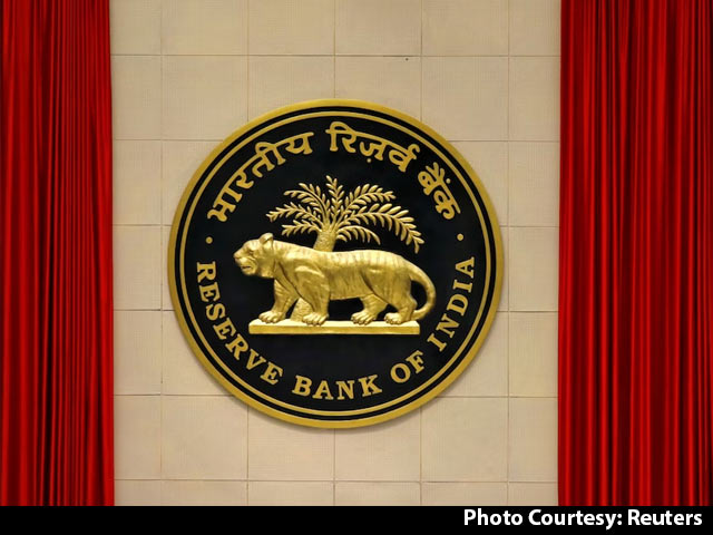 RBI Proposes Allowing All Inbound Travellers to Use UPI for Merchant Payments in India