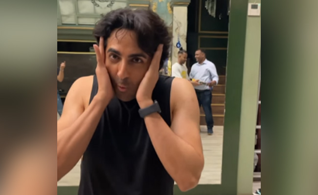 Viral Video: पिज्जा देखते ही एक्टर  आयुष्मान खुराना की हालत हुई खराब, उनका रिएक्शन देख खुद को कर पाएंगे रिलेट