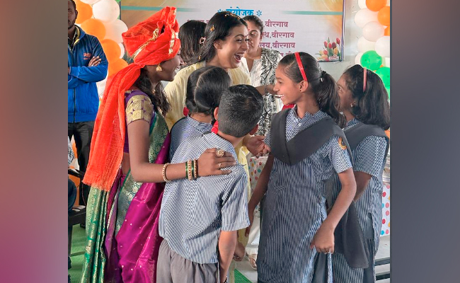 In Which Nysa Devgan Distributes Books To Underprivileged Students