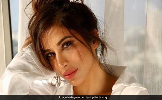 "Much Like A White Shirt", Sophie Choudry In A Button Down Sure Is "A Classic"