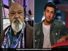 जब सौरभ शुक्ला को रणबीर कपूर ने पिलाई थी 30 हजार रुपये वाली रम, पीने के बाद एक्टर ने दिया ऐसा रिएक्शन जब सौरभ शुक्ला को रणबीर कपूर ने पिलाई थी 30 हजार रुपये वाली रम, पीने के बाद एक्टर ने दिया ऐसा रिएक्शन