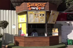 एसिड अटैक सर्वाइवर द्वारा चलाया जा रहा है नोएडा में स्थित ये खास कैफ एसिड अटैक सर्वाइवर द्वारा चलाया जा रहा है नोएडा में स्थित ये खास कैफ