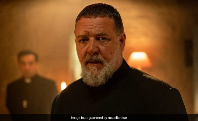 Australian Restaurant Refuses Service To Russell Crowe, Girlfriend Because They Were Wearing...