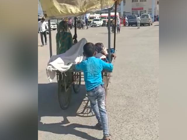 Video: Boy, 6, Takes Father To Hospital In Pushcart In Madhya Pradesh