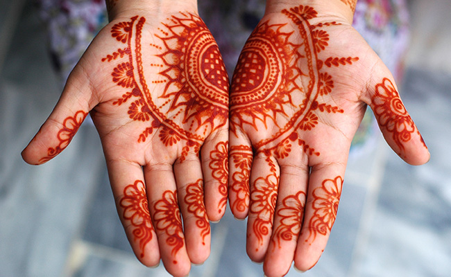 Girl, 9, Suffers Epileptic Seizures Triggered By Henna: Delhi Hospital