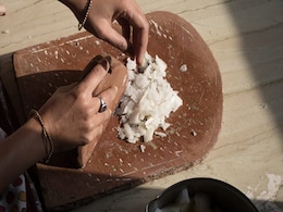 सिलबट्टे से जुड़े ये वास्तु टिप्स नहीं जानते होंगे आप, सही दिशा में ना रखने पर हो सकते हैं कई नुकसान  सिलबट्टे से जुड़े ये वास्तु टिप्स नहीं जानते होंगे आप, सही दिशा में ना रखने पर हो सकते हैं कई नुकसान