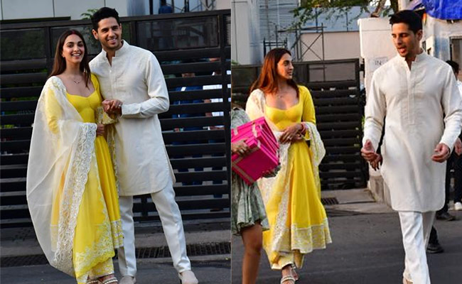 Newlyweds Kiara Advani And Sidharth Malhotra Distribute Sweets To Paparazzi