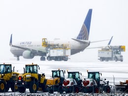 Heavy Snowfall In US, Massive Power Outage, Over 1,500 Flights Cancelled Heavy Snowfall In US, Massive Power Outage, Over 1,500 Flights Cancelled