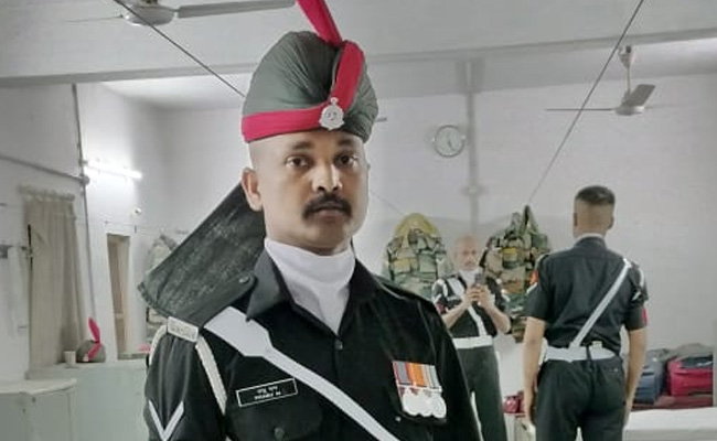 Tamil Nadu BJP On Hunger Strike Over Soldier's Killing By DMK Leader
