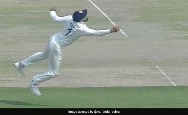 केएल राहुल के कैच को देखकर बल्लेबाज को लगा 'शॉक', ख्वाजा को यकीन नहीं हुआ, देखें Video