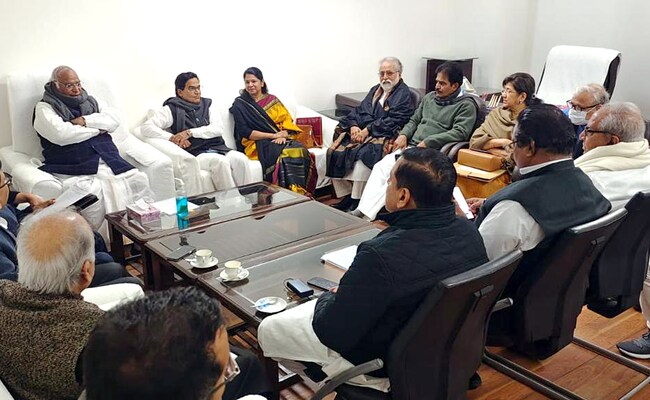 Adani Row: Opposition Cranks Up Heat, Meet Today To Push For Probe Adani Row: Opposition Cranks Up Heat, Meet Today To Push For Probe