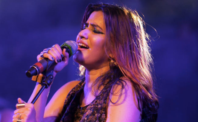After Shehnaaz Gill Controversy, Singer Sona Mohapatra Breaks Down Her "Opportunistic Women" Tweets