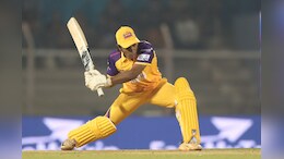 'लोकं सांगत होते हिचं खेळणं बंद करा' त्याच धारावी गर्लनं WPL मध्ये रचला इतिहास