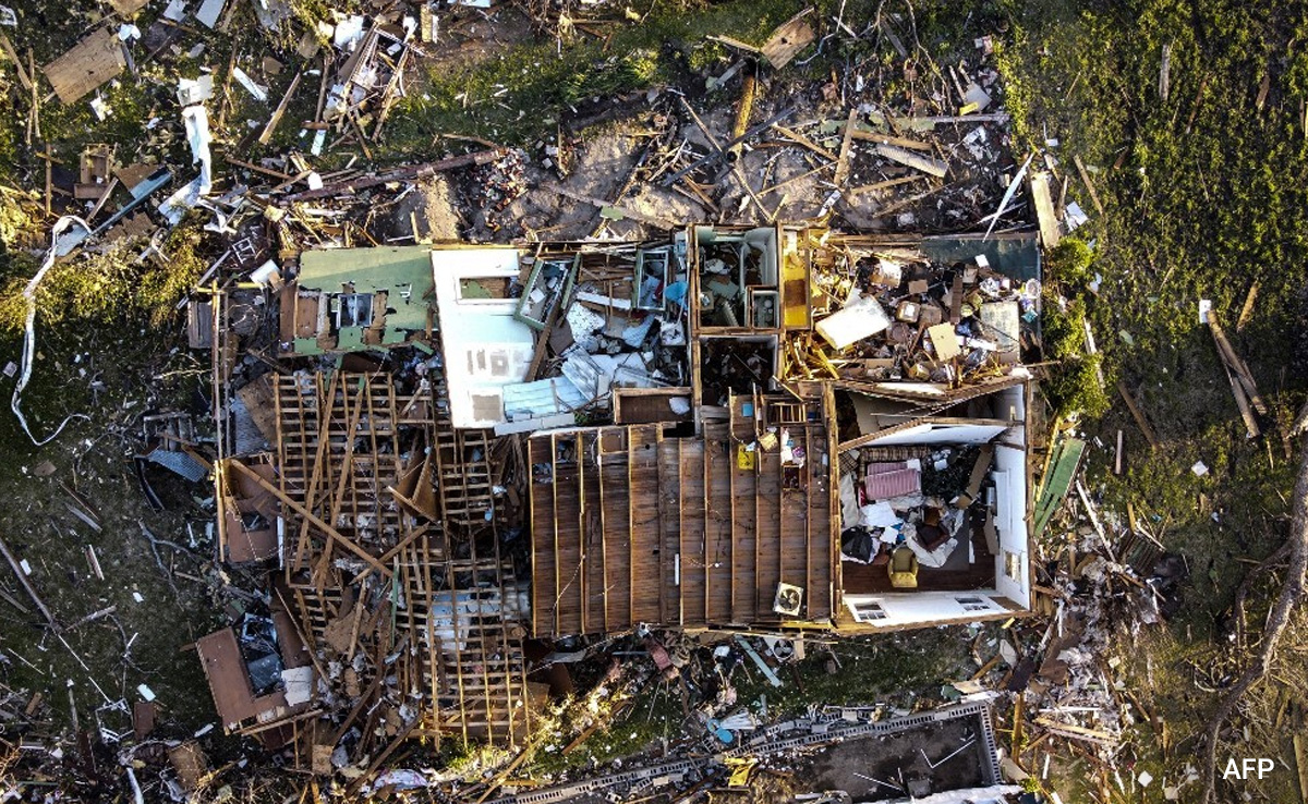Tornado-Hit US Town "Like A War Zone", Say Volunteers