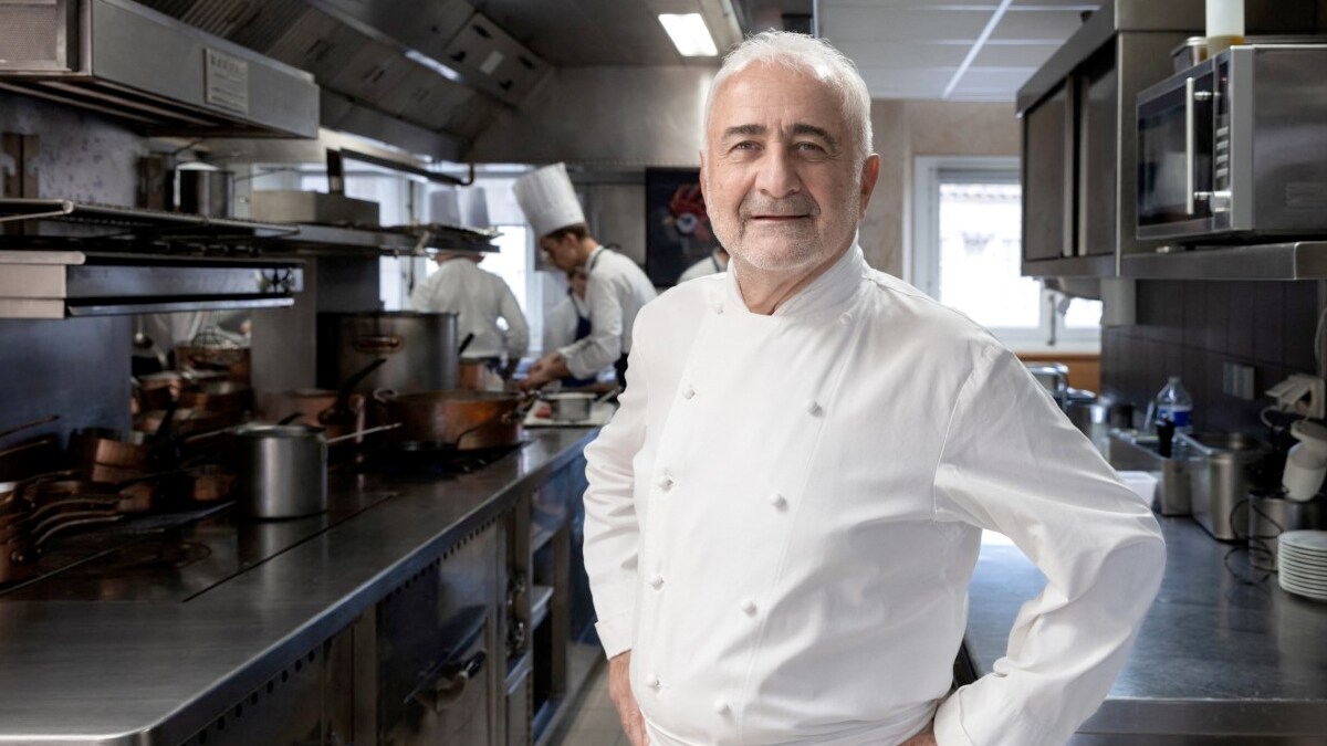 'World's Best Chef' Guy Savoy Loses Michelin Star