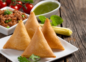 Which City Is Known As The Samosa Capital Of India?