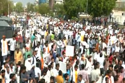 Batons, Barricades: Protest For Pulwama Widows' Turns Violent In Jaipur Batons, Barricades: Protest For Pulwama Widows' Turns Violent In Jaipur