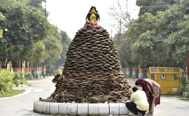 Holi 2023: होली पर ये काम करने से खुलेंगे आपकी तरक्की के मार्ग, घर में होगी धन वर्षा