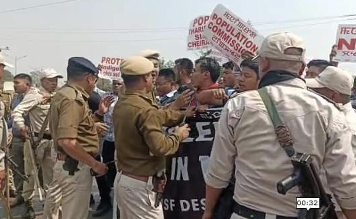 Protesters Try To Enter Manipur Chief Minister's Home, Lathicharged