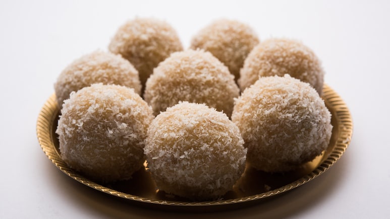 Winter Special Ladoo: बिना ज्यादा मेहनत झटपट बनाएं ये हेल्दी मखाना लड्डू, नोट करें रेसिपी