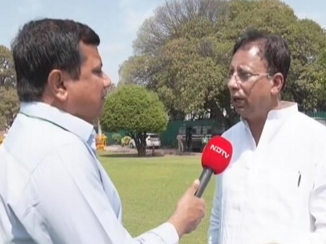 "Person Born To A Foreign Woman Can Never...": BJP MP's Jibe At Gandhis