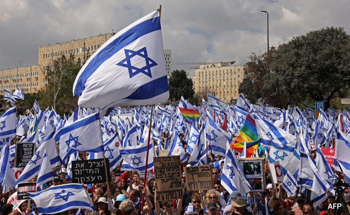 Protests Break Out As Israel Clears Plan To Curb Supreme Court Powers