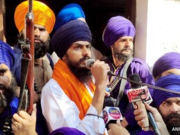 खालिस्तानी नेता अमृतपाल सिंह की तलाश जारी, पंजाब में मोबाइल-इंटरनेट पर प्रतिबंध 24 घंटे बढ़ाया गया, 10 बातें खालिस्तानी नेता अमृतपाल सिंह की तलाश जारी, पंजाब में मोबाइल-इंटरनेट पर प्रतिबंध 24 घंटे बढ़ाया गया, 10 बातें