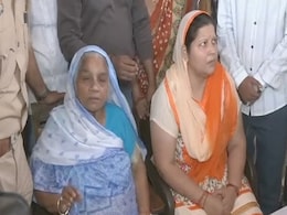 "उसे फांसी पर लटकाना चाहिए": अतीक अहमद पर कोर्ट के फैसले के बाद बोलीं पीड़ित की मां और पत्नी "उसे फांसी पर लटकाना चाहिए": अतीक अहमद पर कोर्ट के फैसले के बाद बोलीं पीड़ित की मां और पत्नी