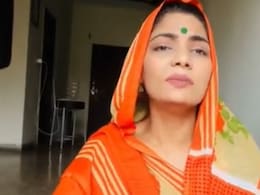 लोक गायिका नेहा सिंह राठौर को सुप्रीम कोर्ट से राहत नहीं, जांच पर रोक लगाने से इनकार लोक गायिका नेहा सिंह राठौर को सुप्रीम कोर्ट से राहत नहीं, जांच पर रोक लगाने से इनकार