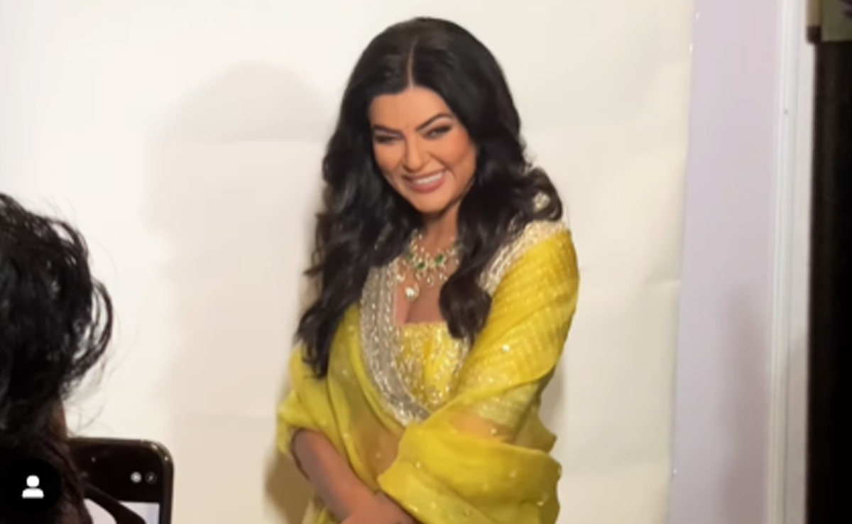 Sushmita Sen's Shoutout To Her Team For Making Her Walk At Lakme Fashion Week "Magical"