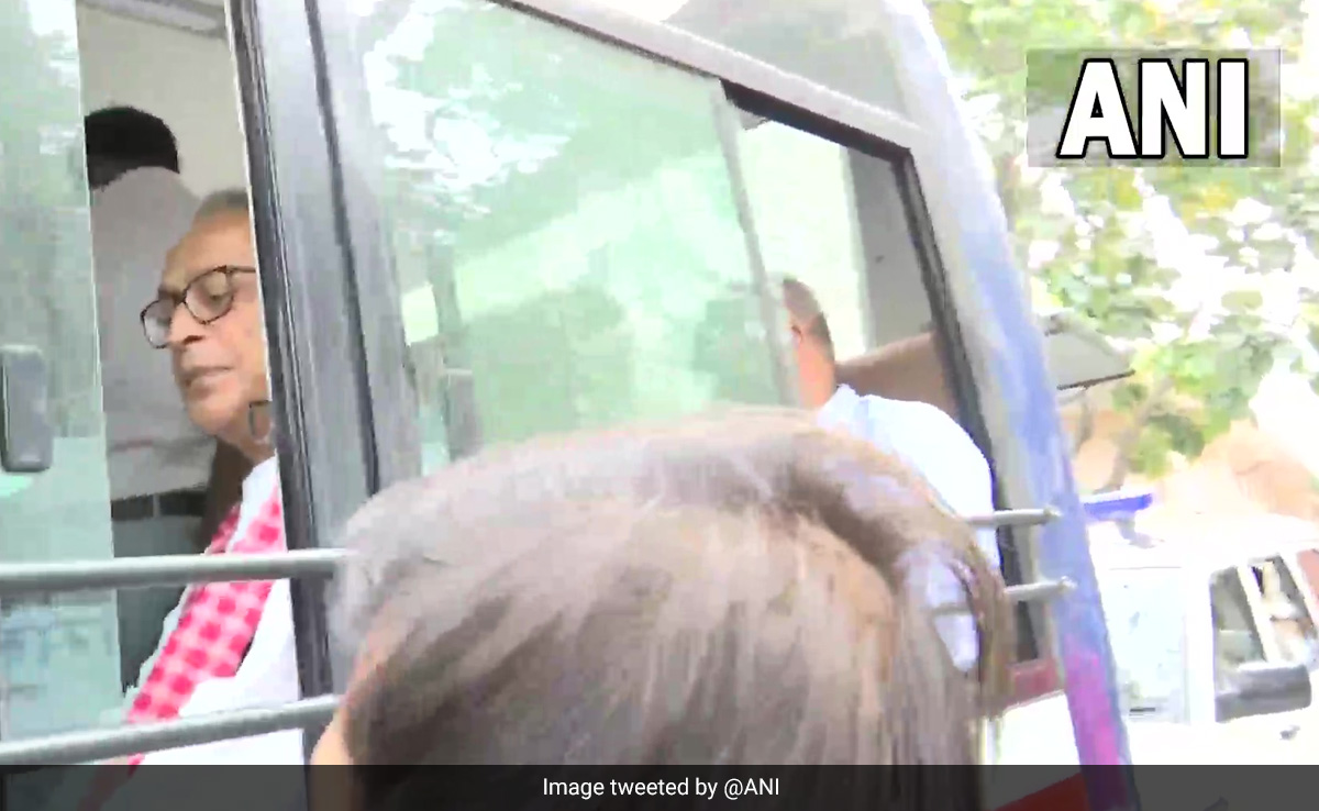 Farmers' Union Leaders Meet Agriculture Minister, Submit Demand Charter