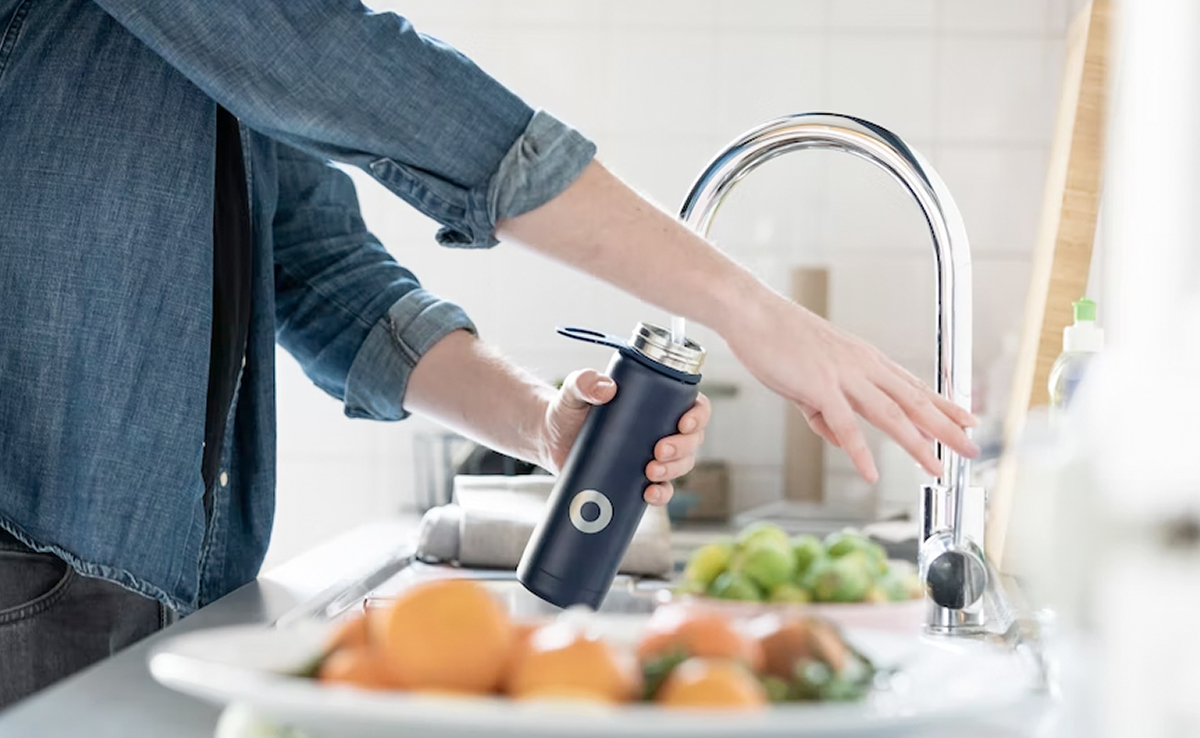 Reusable Water Bottles Hold 40,000 Times More Bacteria Than A Toilet Seat: Study