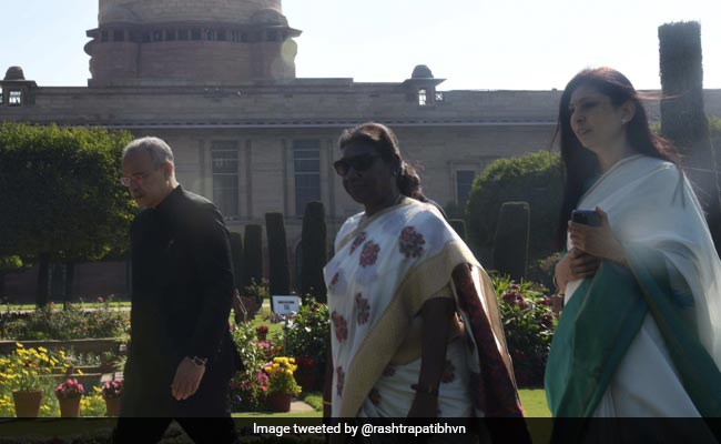 Chief Justice of Delhi, High Court Judges Visit Amrit Udyan With President Murmu