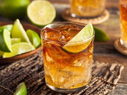 World Whiskey Day 2023: 7 Classic Whiskey-Based Cocktails To Try At Home