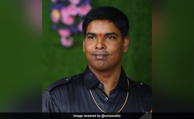 Hyderabad Man, 38, Collapses While Playing Badminton, Dies