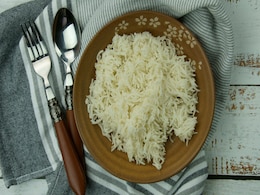 Roti vs Rice For Weight Loss : चावल या रोटी किसे खाने से तेजी से घटेगा वजन, जानें क्या कहते हैं एक्सपर्ट Roti vs Rice For Weight Loss : चावल या रोटी किसे खाने से तेजी से घटेगा वजन, जानें क्या कहते हैं एक्सपर्ट