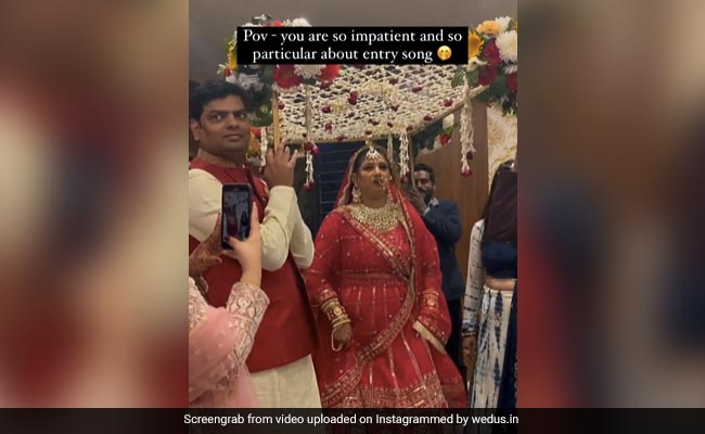 एंट्री में बजा गलत गाना तो DJ पर दुल्हन को आया गुस्सा, नखरे दिखाकर जाने से कर दिया इनकार, लोग बोले- एक और पापा की परी