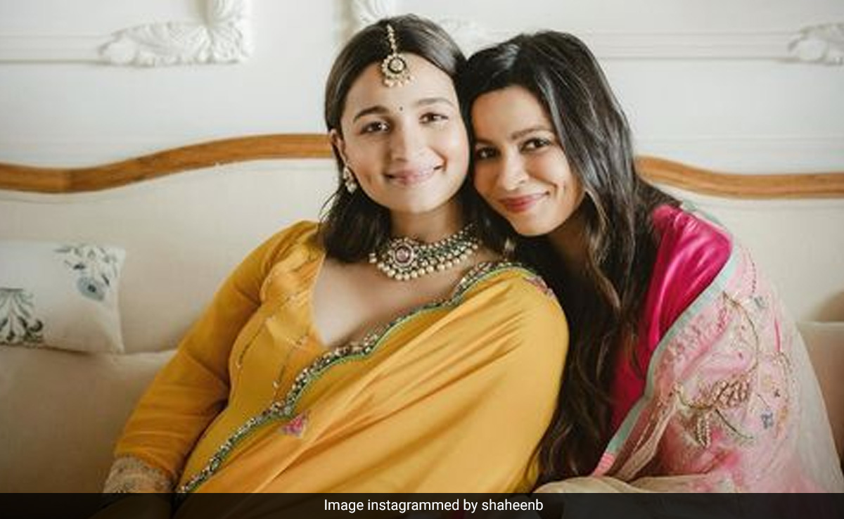 Alia Bhatt And Sister Shaheen In A Cute Throwback Pic From Actress' Baby Shower: "Mama's Day"