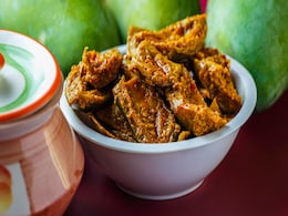 Instant Mango Pickle Recipe: न धूप में सुखाना, न महीनों का इंतजार, मिनटों में बनकर झटपट तैयार होगा ये इंस्टेंट आम का अचार... Instant Mango Pickle Recipe: न धूप में सुखाना, न महीनों का इंतजार, मिनटों में बनकर झटपट तैयार होगा ये इंस्टेंट आम का अचार...