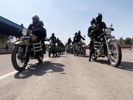 85 Women Paramilitary Officers To Ride 1,800 km To Maoist Stronghold 85 Women Paramilitary Officers To Ride 1,800 km To Maoist Stronghold