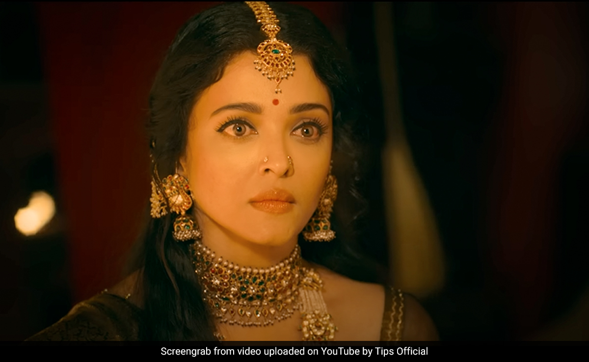 <i>Ponniyin Selvan 2</i> Trailer: Twitter Is Obsessed With Aishwarya Rai Bachchan's Nandini - "Thank You For Existing"