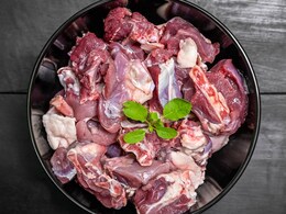 मीट खाने का सही तरीका क्या है? ये हैं Meat को स्टोर करने के 5 नियम, क्या आप करते हैं फॉलो? मीट खाने का सही तरीका क्या है? ये हैं Meat को स्टोर करने के 5 नियम, क्या आप करते हैं फॉलो?