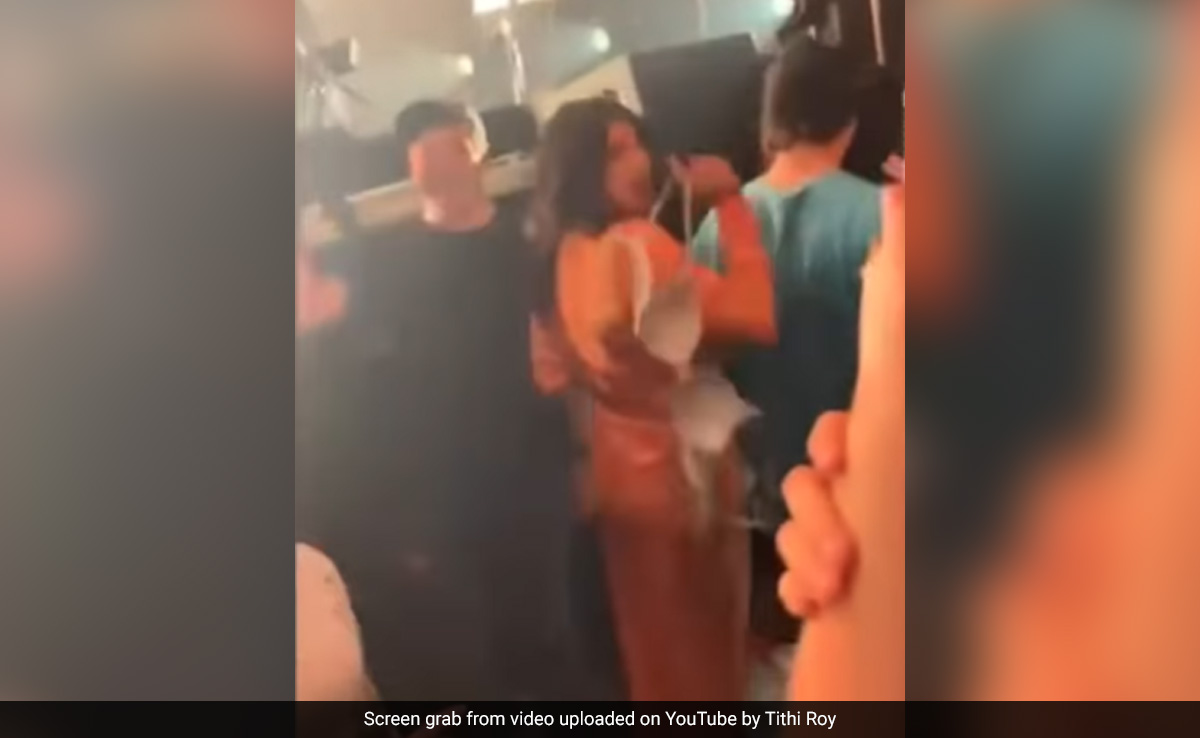 Old Video: What Priyanka Chopra Did When Fan Threw Her Innerwear At Nick Jonas