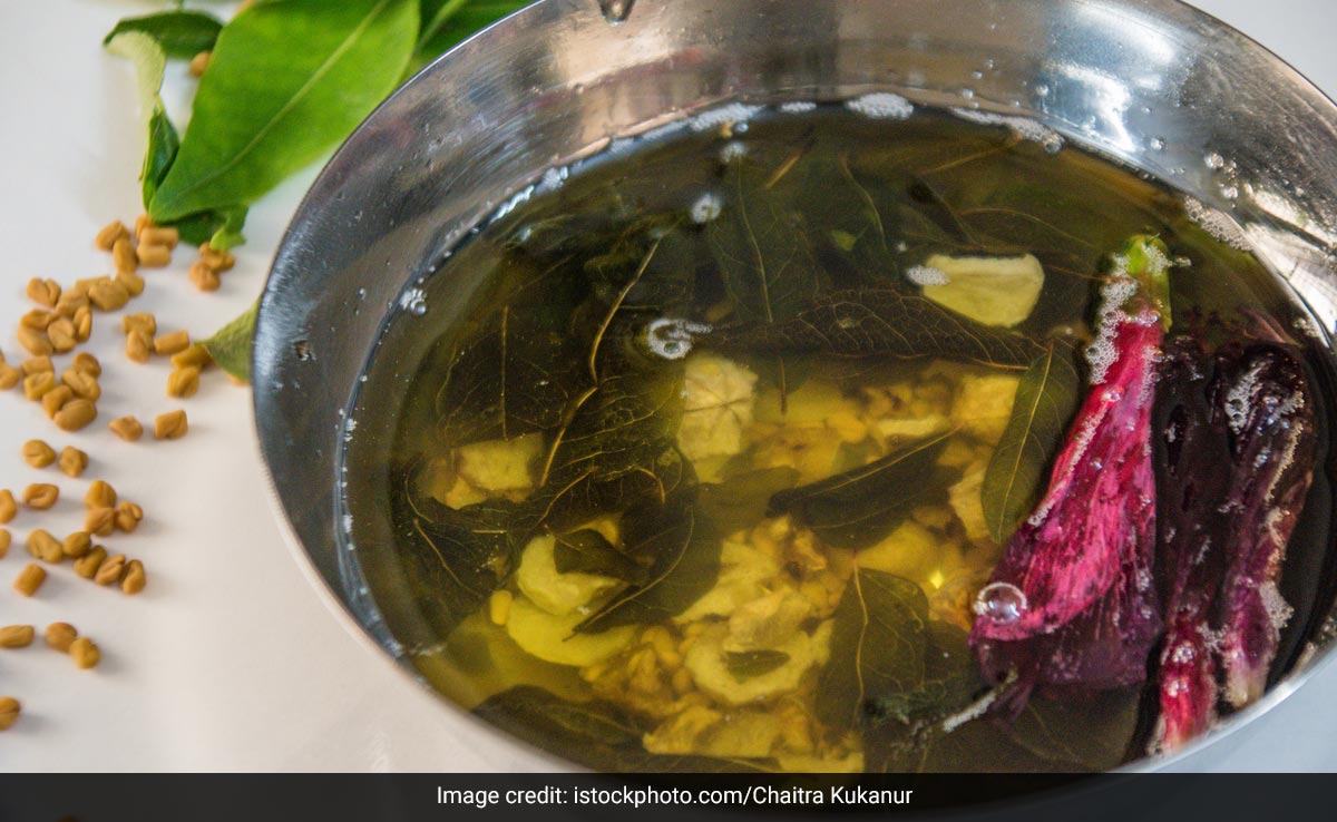 Hair care tips : इन दो चीजों को मिलाकर घर पर बनाएं Hair fall कंट्रोल करने के लिए तेल