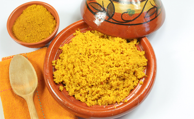 Turmeric Halwa:  सूजी या बादाम का नहीं इस बार घर पर बनाएं हल्दी का हलवा, स्वाद के साथ-साथ सेहत का है खजाना