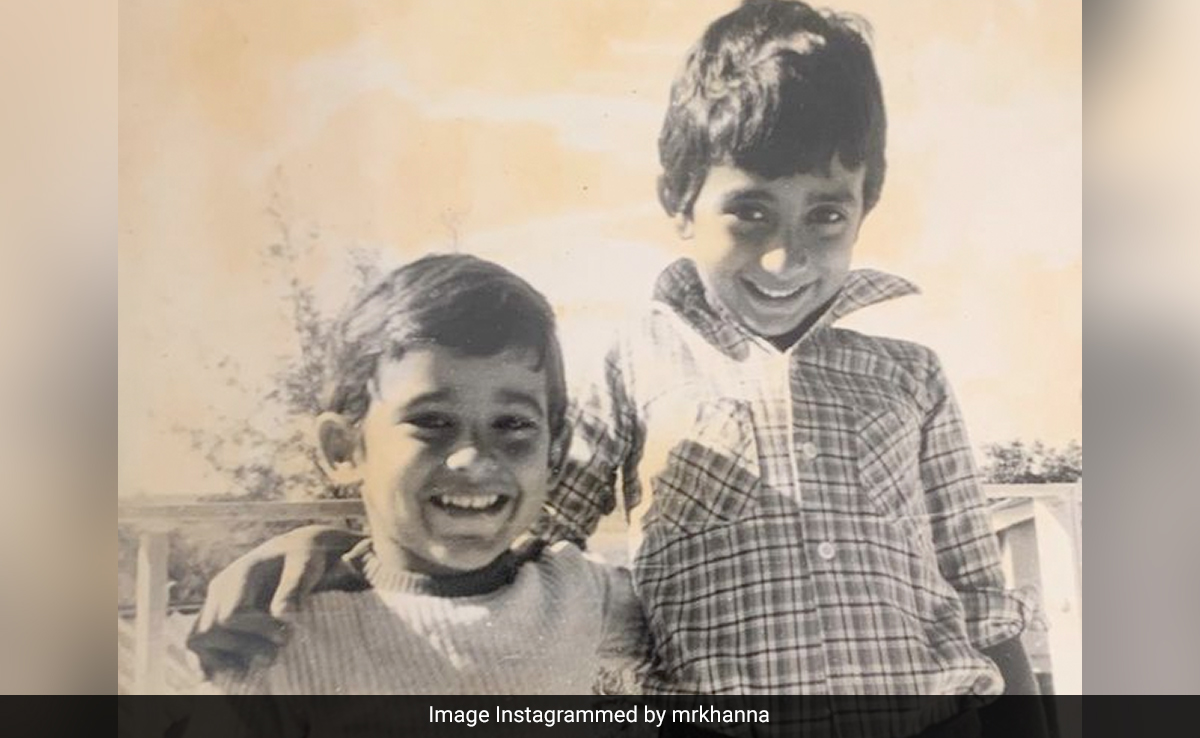 <i>Dil Chahta Hai</i> That You Identify Birthday Boy And Brother In This Epic Throwback